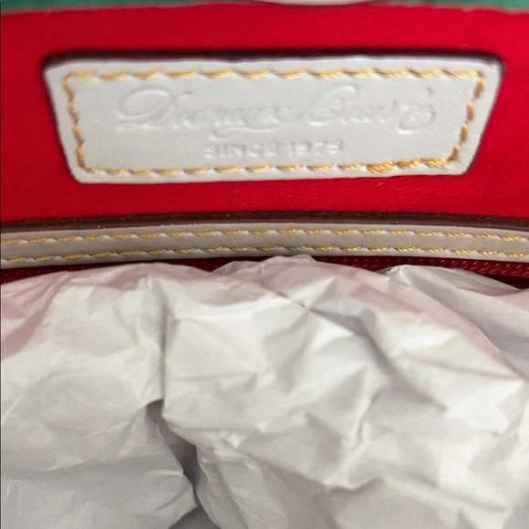 Dooney and Bourke leather Florentine medium Russle Ecru tore Bag. - Picture 6 of 13